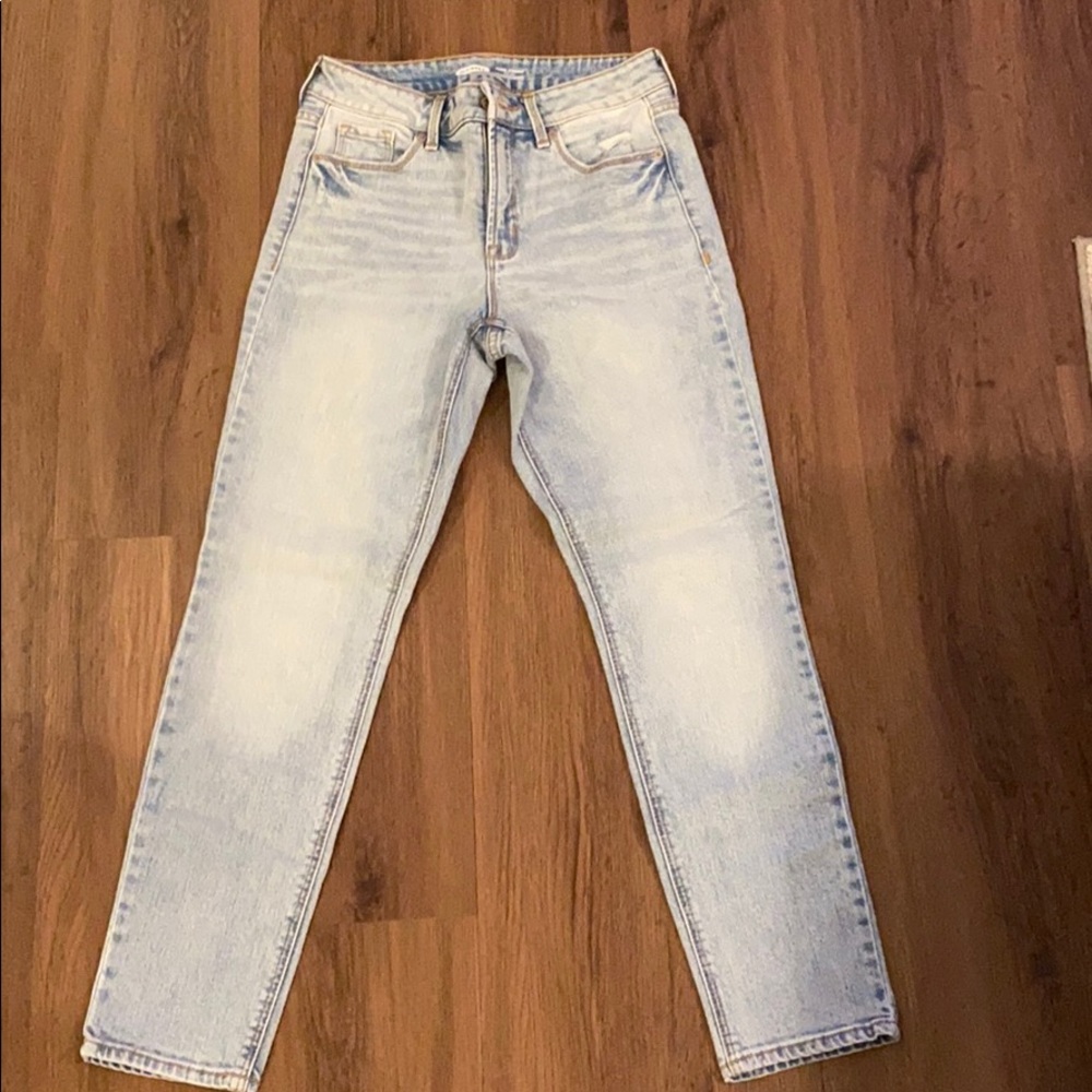 Women’s Size 4 High Rise Jeans - Never Worn!